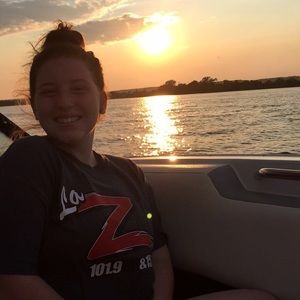 Meet your Posher, Abbey